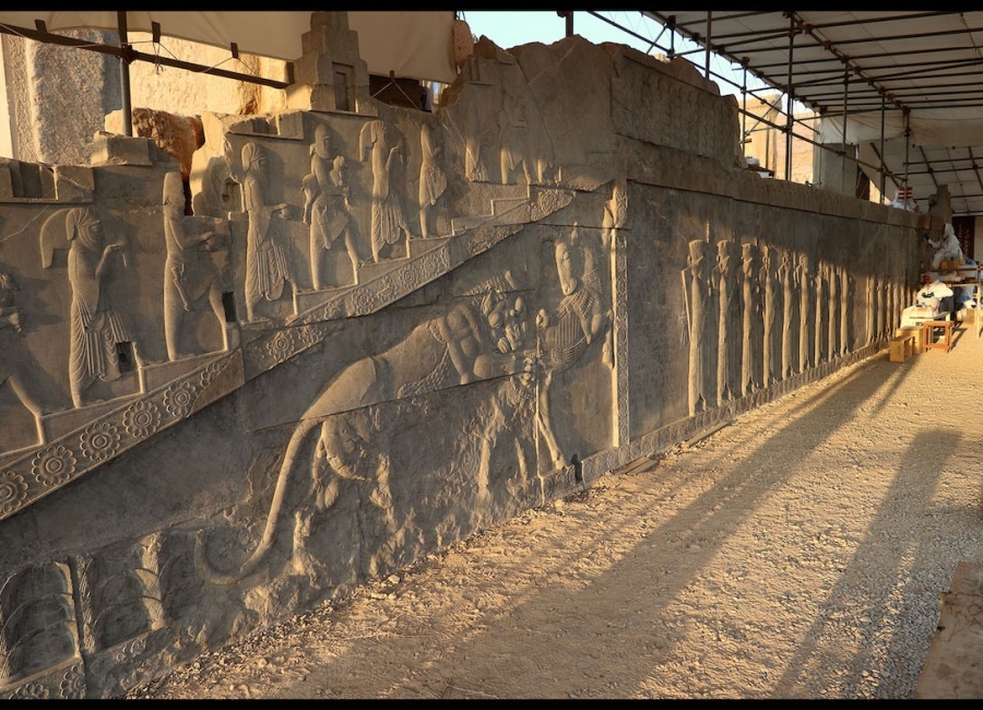 Un restauro italiano a Persepoli